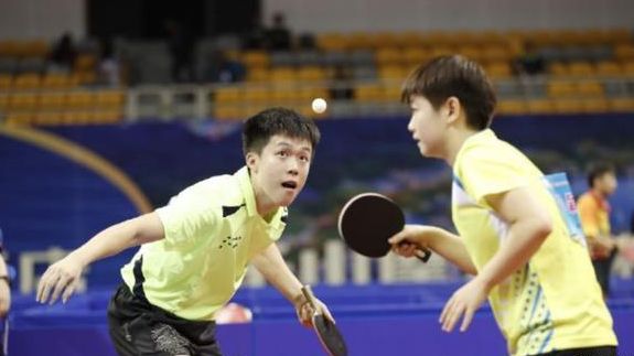 伴随球队的 伴随球队的