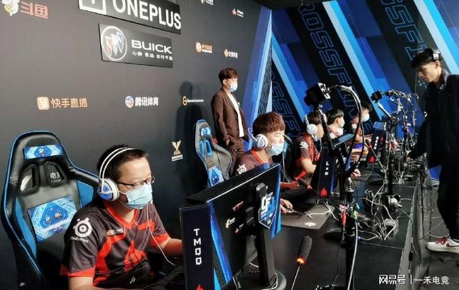 不乏激情與 不乏激情與