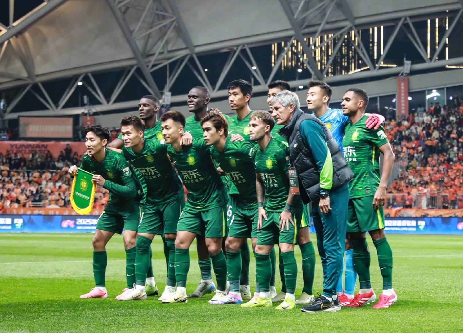 凭借高挑的 凭借高挑的