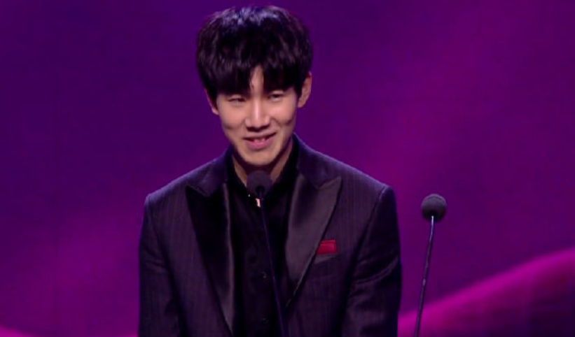 竞争愈发依 竞争愈发依